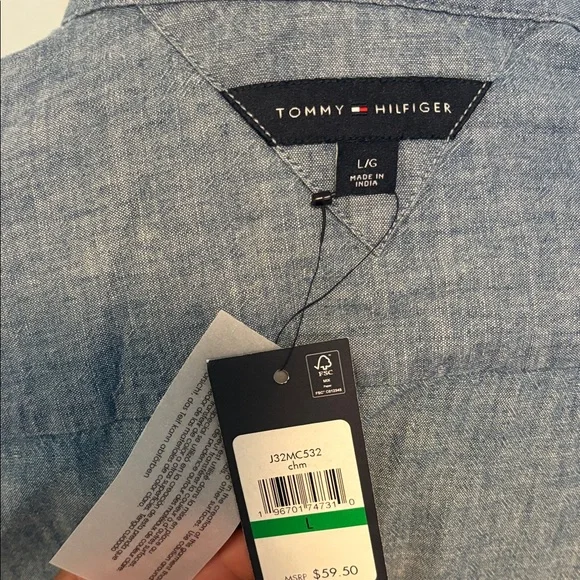 Tommy Hilfiger Chambray Sleeveless Shirt - Picture 2 of 3